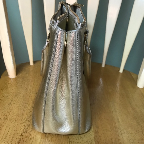 EUC Tory Burch Metallic Robinson Mini Double Zip - Picture 6 of 8